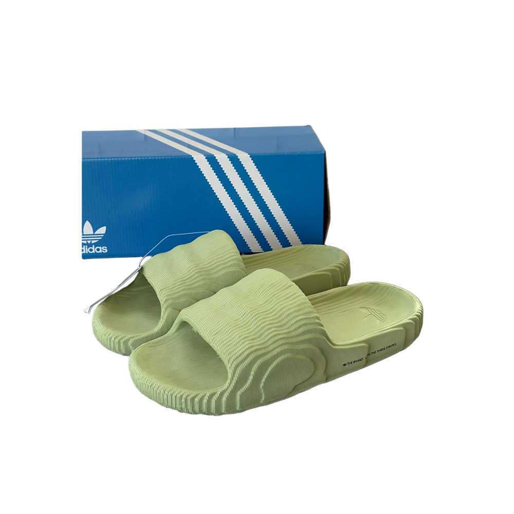 Adidas - Sandalias Adilette "Magic Lime"