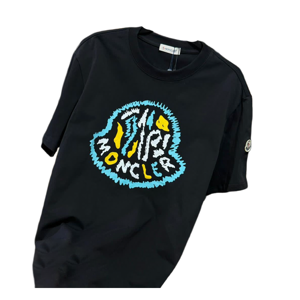 Moncler - Playera Full Logo (Negra)